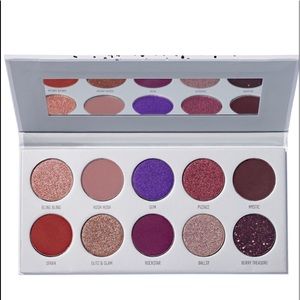 Eyeshadow palettes